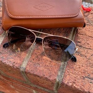 Womens Fossil sunglasses